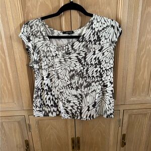 DKNY top – where comfort meets designer style!